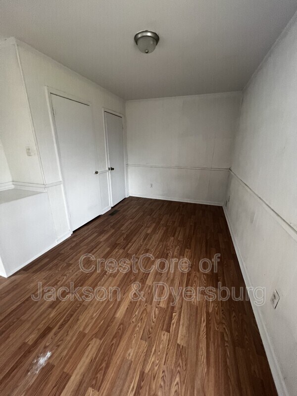 Foto del edificio - 360 Kist Ave