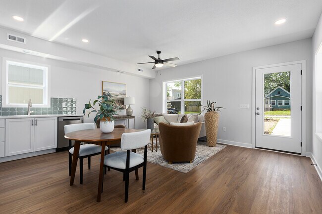 Foto del edificio - 4523 Forest Ave