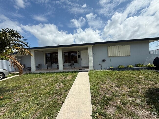 Building Photo - 11741 SW 177th Ter