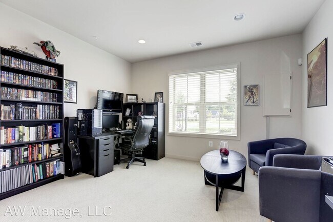 Building Photo - 3 br, 4.5 bath House - 13301 Tivoli Lake Blvd