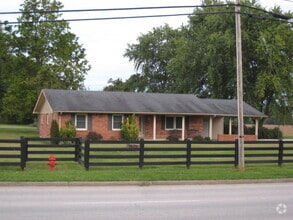Building Photo - 409 N Lincoln Blvd