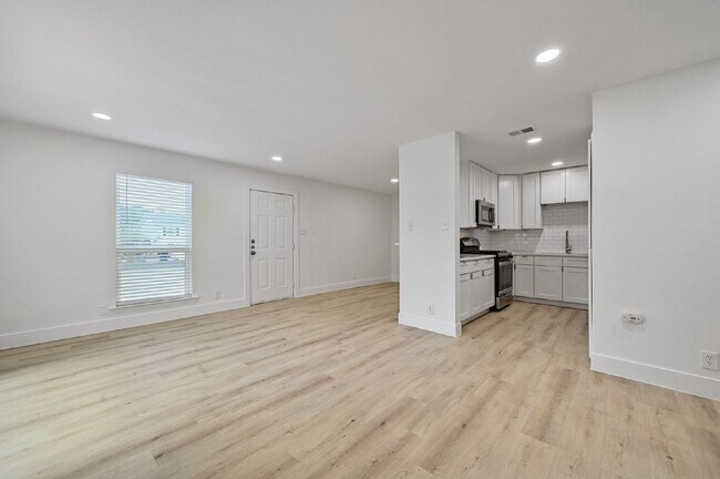 Foto del edificio - 2617 Ektom Dr