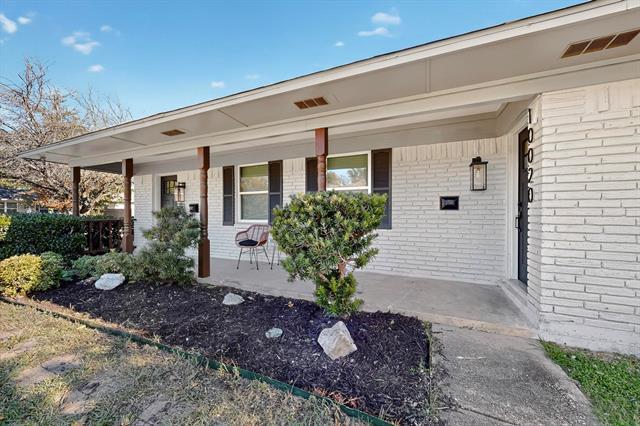 Building Photo - 10018 Olmos Dr