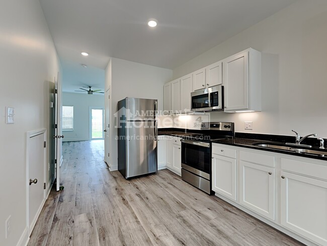Building Photo - 2384 Eagle Creek Court