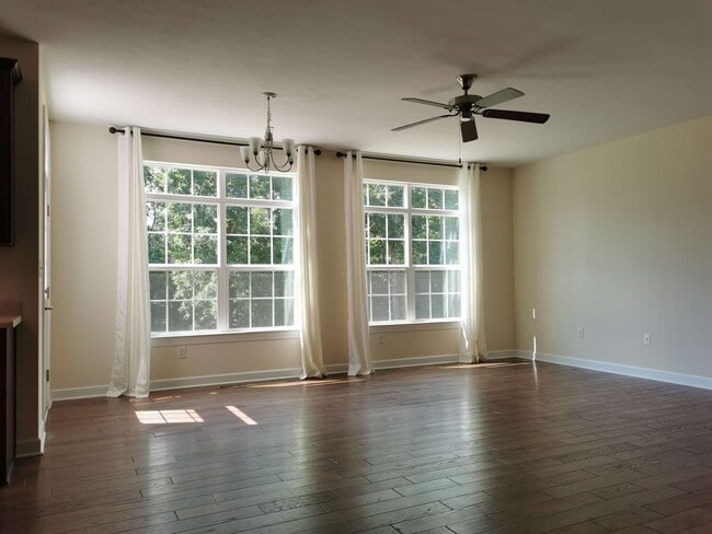 Foto del edificio - 823 Westminster Ln