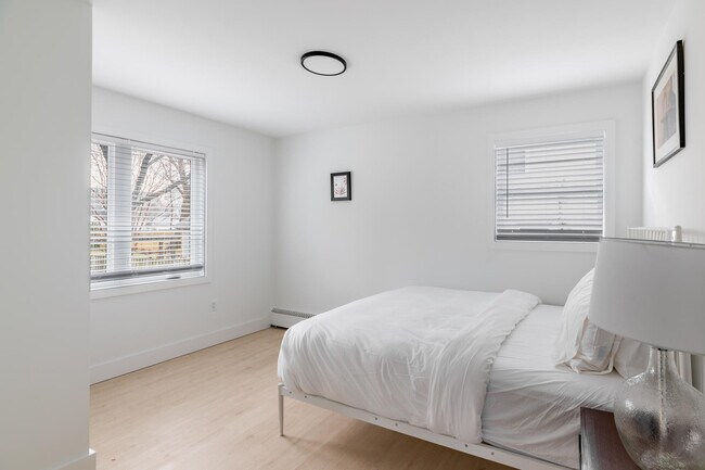 Foto del edificio - 3812 13th St N