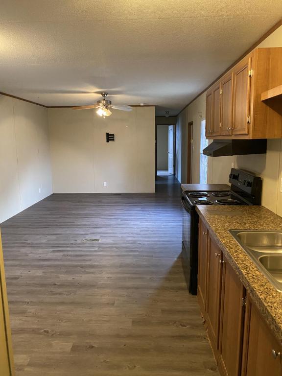 Foto del edificio - 4005 Hilltop Dr