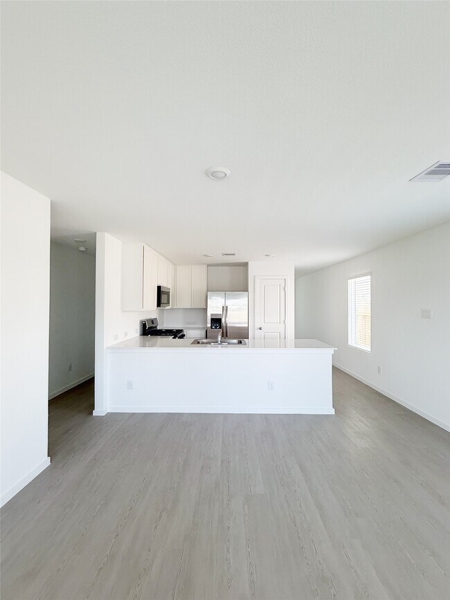 Building Photo - 14704 S Ascot Bnd Cir