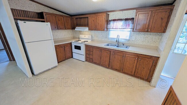 Foto del edificio - 3/2 Home in Fletcher - Pond Access