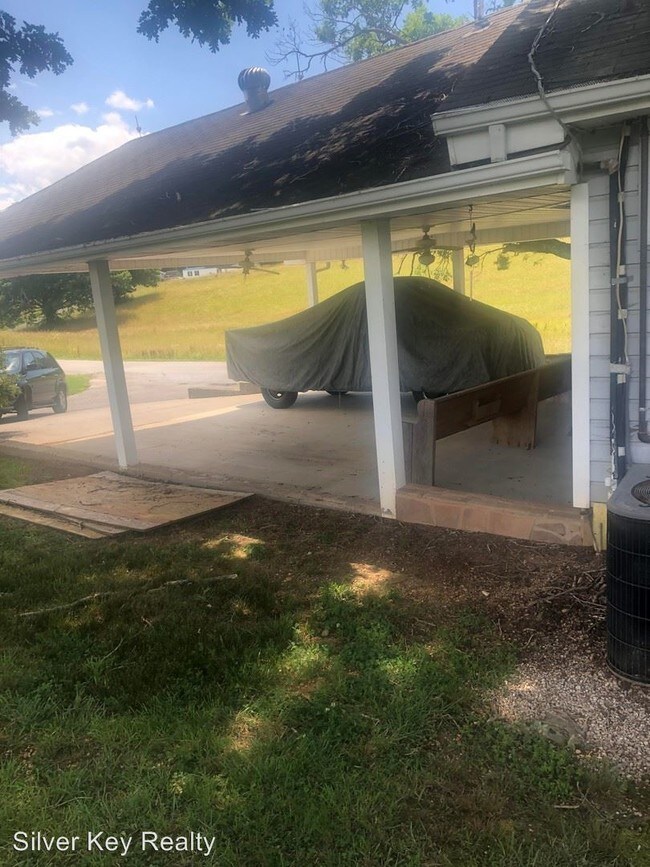 Building Photo - 4 br, 1 bath House - 139 County Road 727