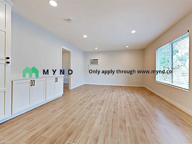 Building Photo - 2 br, 1 bath Apartment - 2554 27th St Apt D