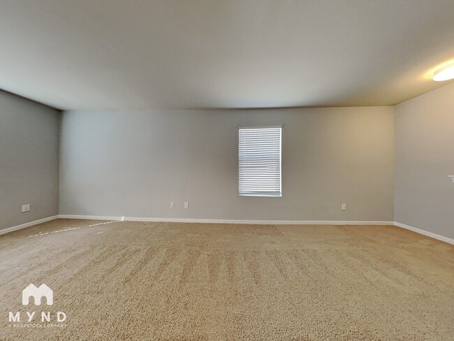 Building Photo - 1811 Artem Ct