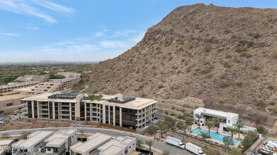 Building Photo - 4849 E Camelback Rd