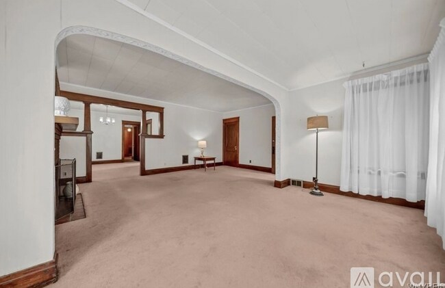 Foto del edificio - 20 Medford Pl