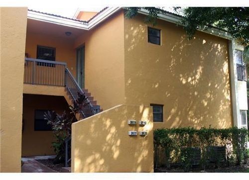 Primary Photo - 3840 Coral Tree Cir