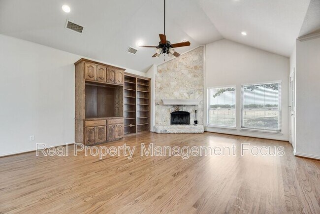 Building Photo - 1255 Vineyard Rd