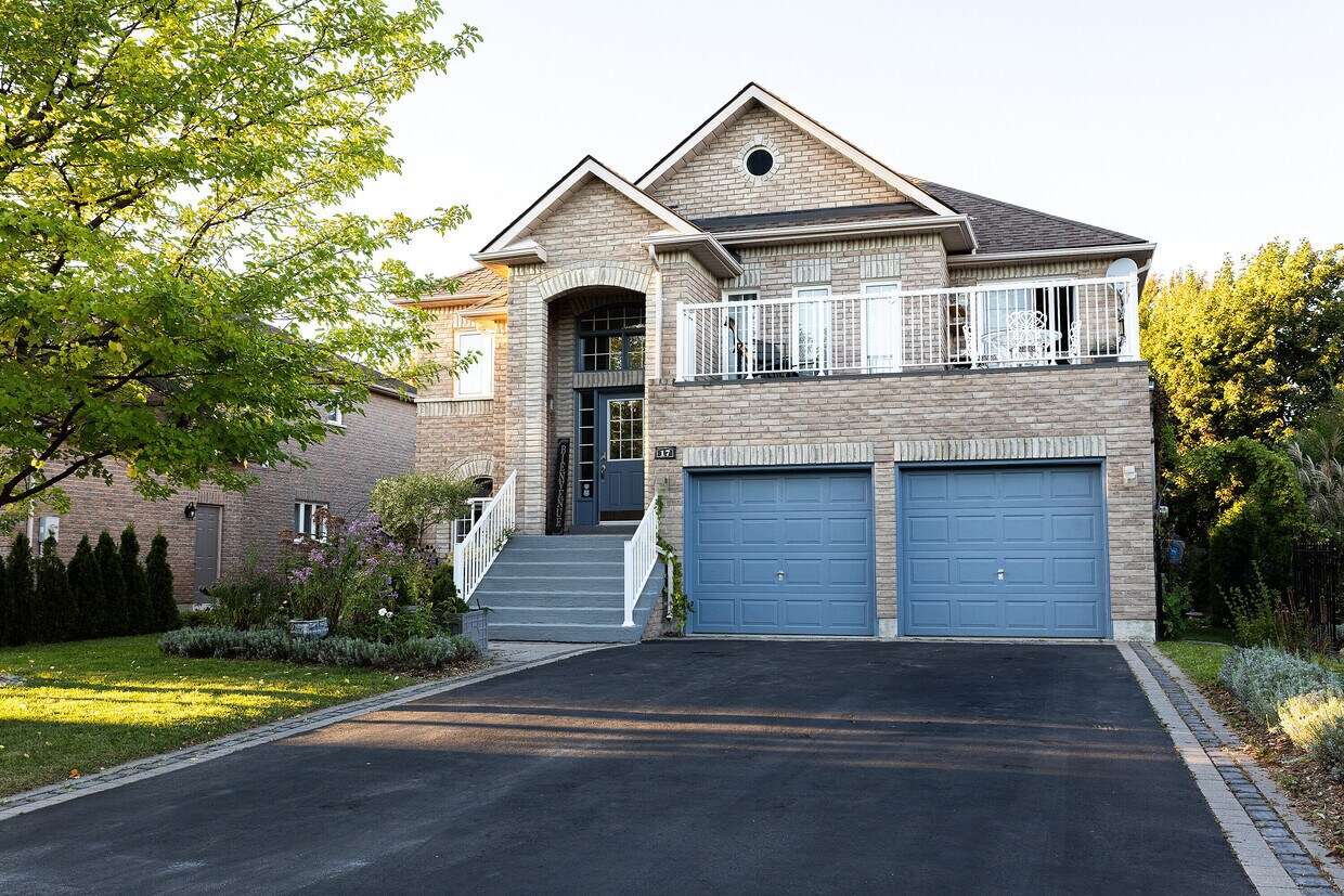 Primary Photo - 17 Mair Mills Dr
