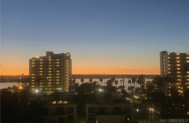 Foto del edificio - 1262 Kettner Blvd