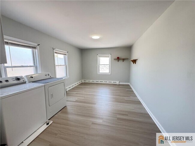 Foto del edificio - 625 Bound Brook Rd