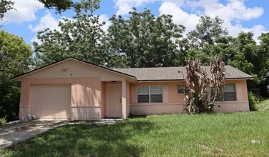 Building Photo - 1582 Lavilla St