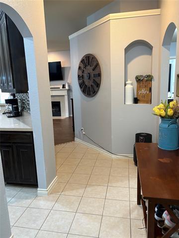 Foto del edificio - 221 Spring Hollow Dr