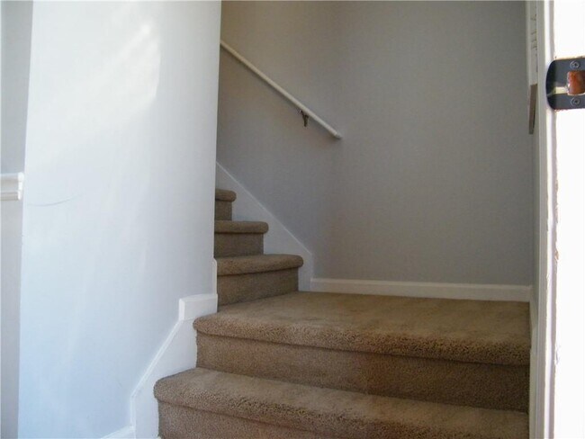Building Photo - 2756 Sudbury Trace