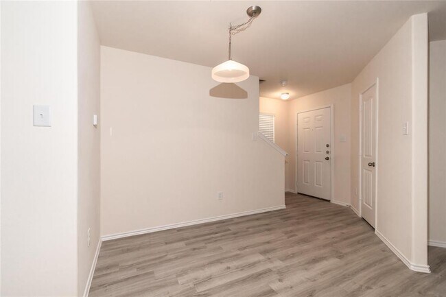Building Photo - 7606 Merrylands Dr