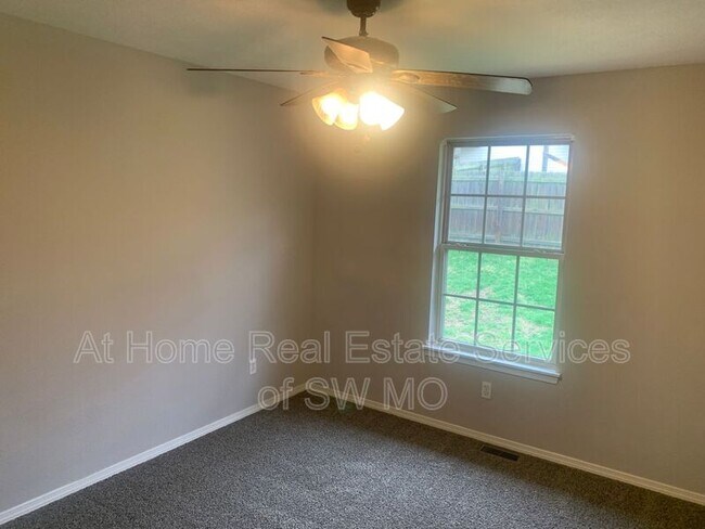 Foto del edificio - 1107 N 25th St