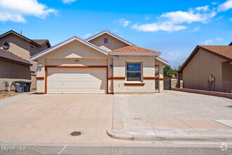Building Photo - 5477 Francisco Roque Dr