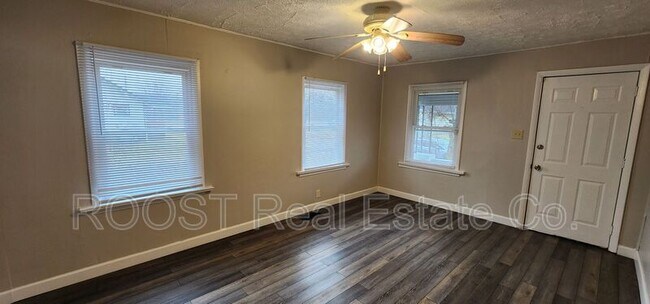 Foto del edificio - 941 Westwood Ave