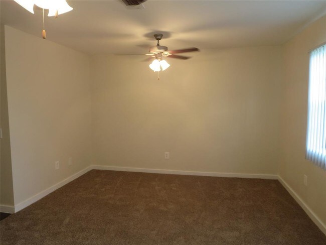 Building Photo - 3629 N Macgregor Way