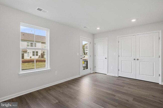 Building Photo - 133 Kinkade Ct