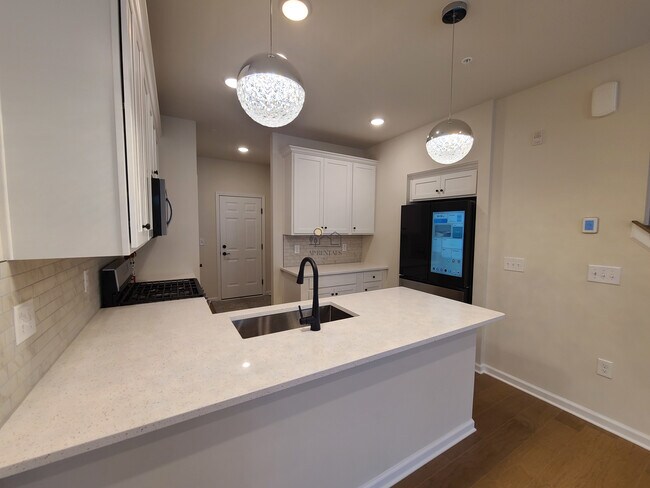 Foto del edificio - 622 Sadie Cir