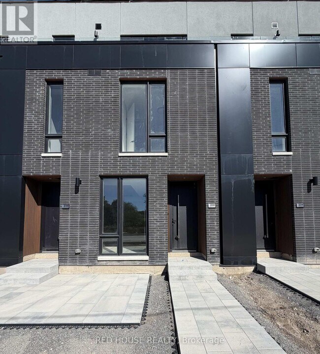 Building Photo - 236 Ellis Ave