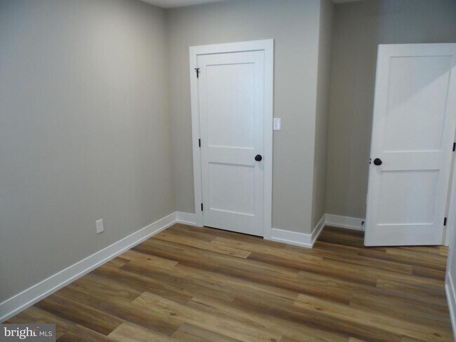 Foto del edificio - 155 Channing Ave