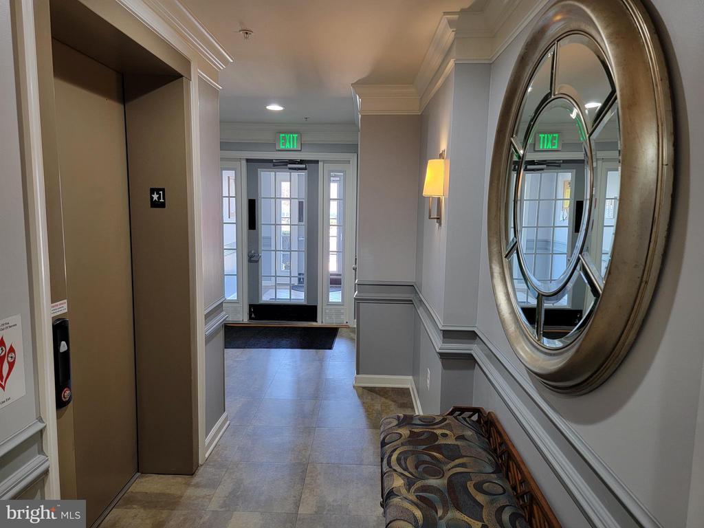 Foto principal - 8440 Ice Crystal Dr
