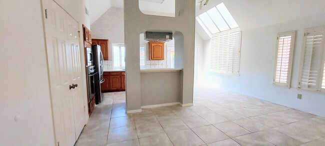 Foto del edificio - 2922 Double Lake Dr