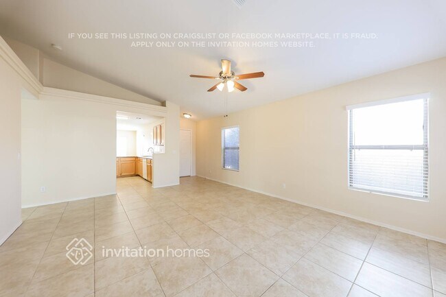 Building Photo - 13014 W Hearn Rd