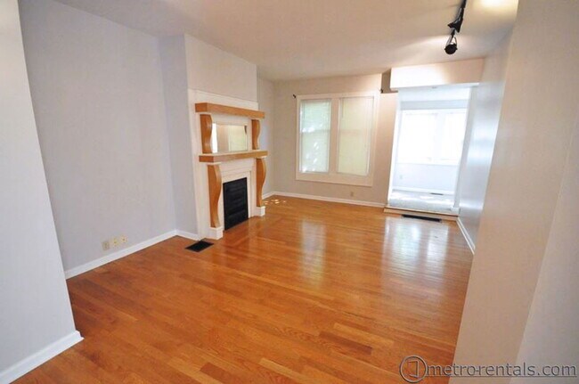 Foto del edificio - 1237 Indianola Ave