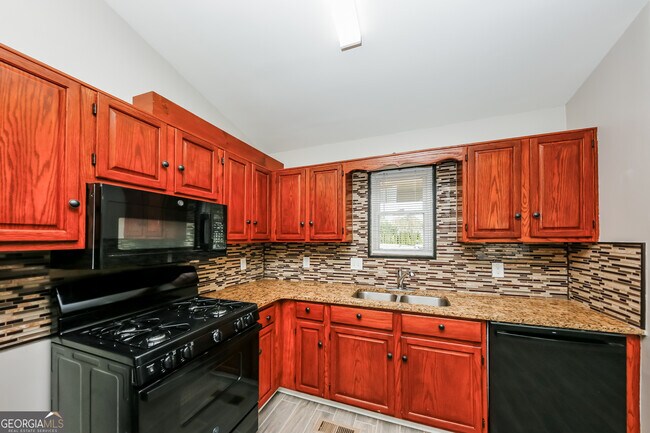Foto del edificio - 32 Emerald Pines Ln