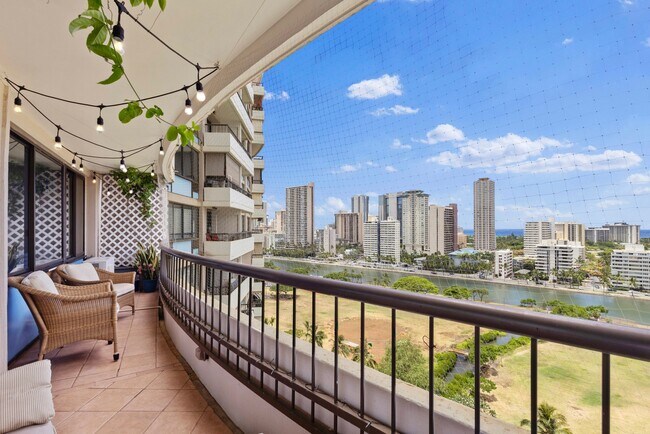 Foto del edificio - 2333 Kapiolani Blvd