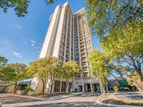 Building Photo - 7701 Wurzbach Rd