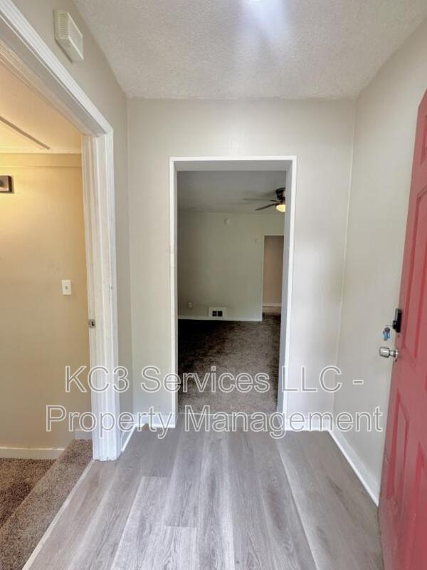 Foto del edificio - 2215 E 81 St