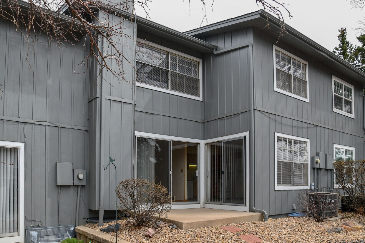 2758 S Xanadu Way, Aurora, CO 80014 Townhome Rentals in Aurora CO