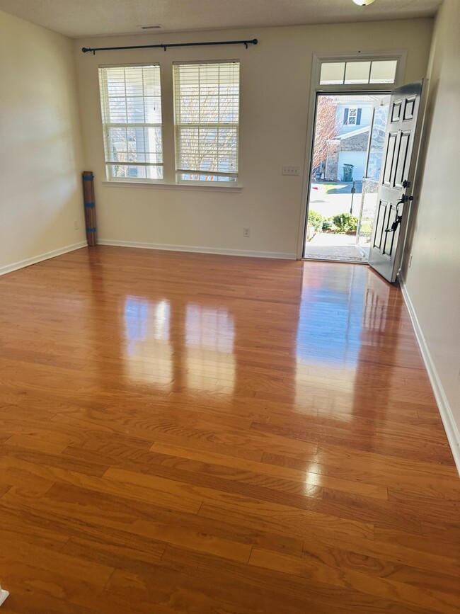 Foto del edificio - 1150 Brookhill Way