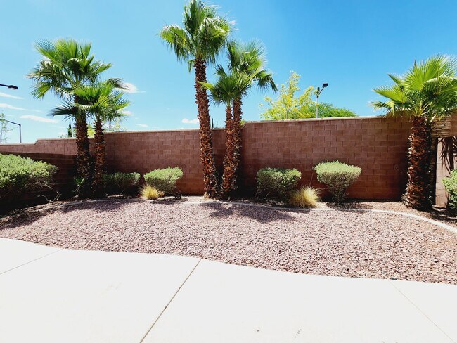 Building Photo - SUMMERLIN WEST