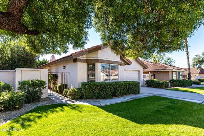 Building Photo - 8829 E Riviera Dr