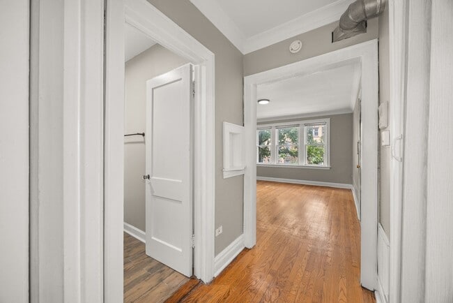 Building Photo - 5041 W 18th St