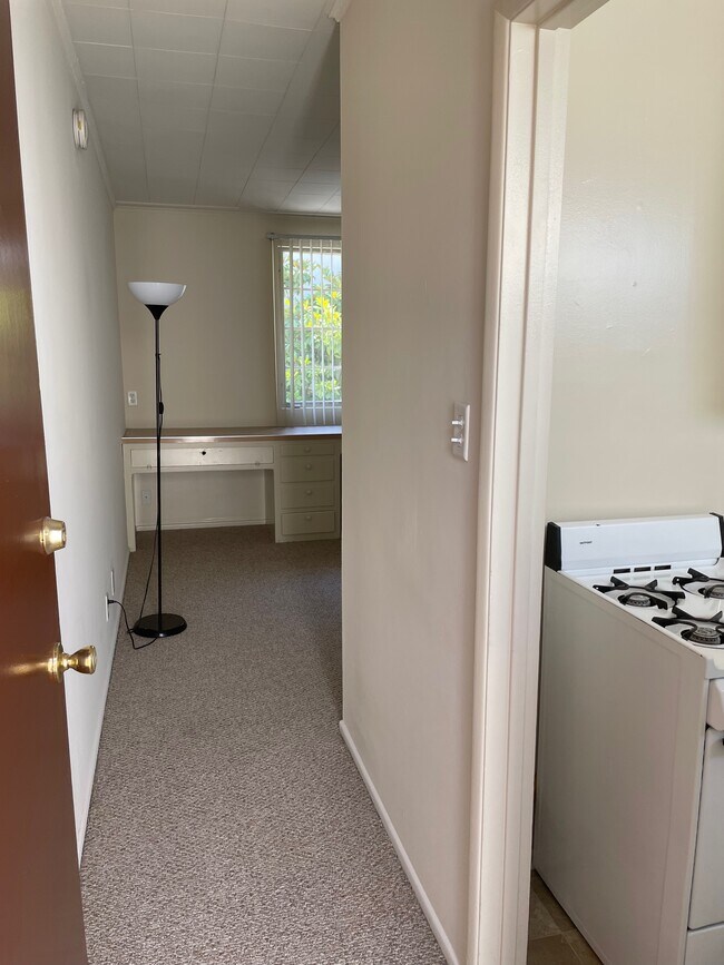Foto del edificio - Westwood Apartments, Inc