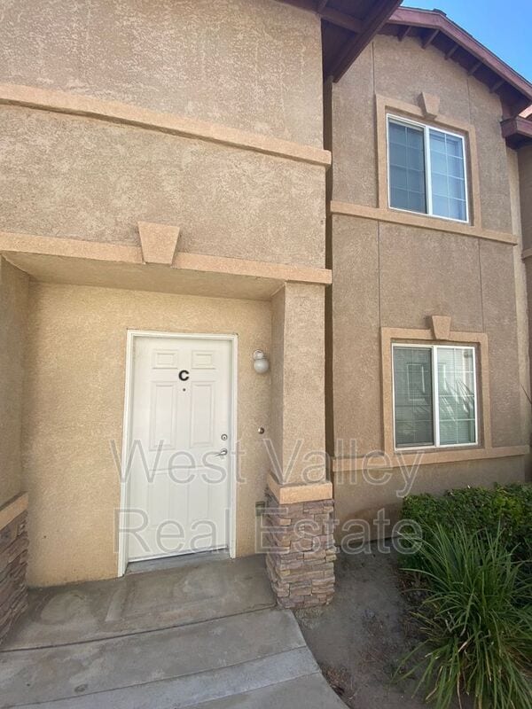 Foto del edificio - 600 Hosking Ave